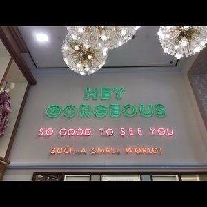 Meet your Posher, Laura